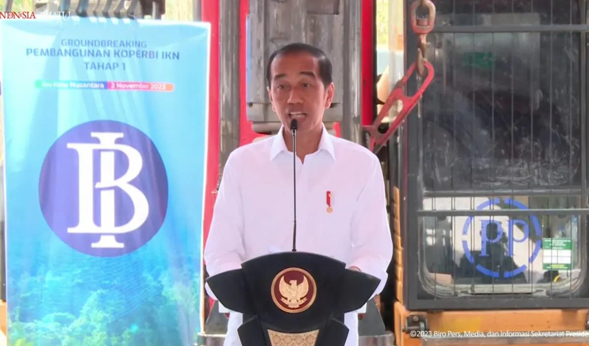 "Kalau BI sudah mulai membangun, mau apa kita? Karena yang pegang uang semuanya ada di bank sentral kita. Sekali lagi, keberadaan kantor BI di IKN ini dapat meningkatkan kepercayaan masyarakat dunia usaha dan investor,"&nbsp;