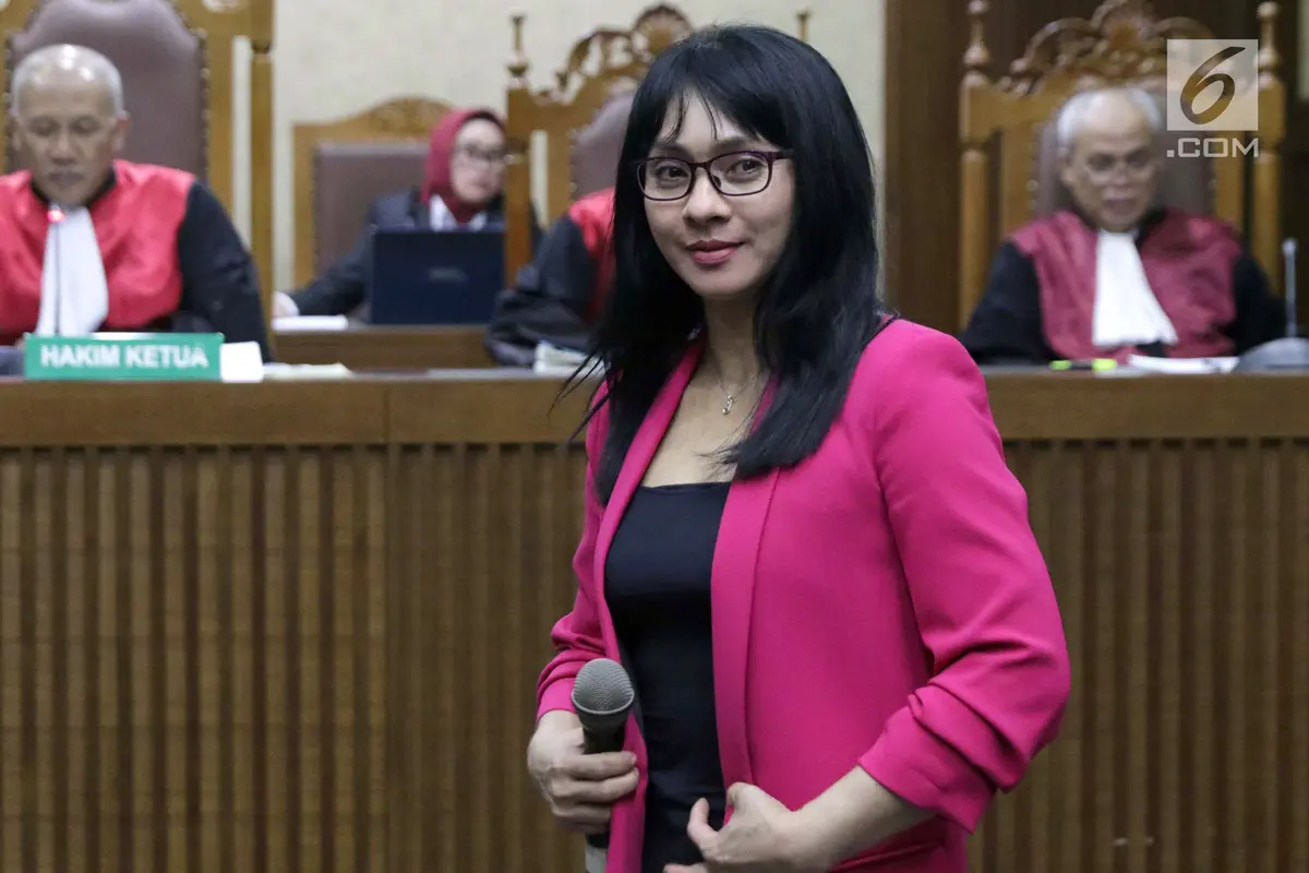 Mantan Bupati Kepulauan Talaud Jalani Sidang Dakwaan
