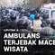 Ambulans Terjebak Macet Wisata
