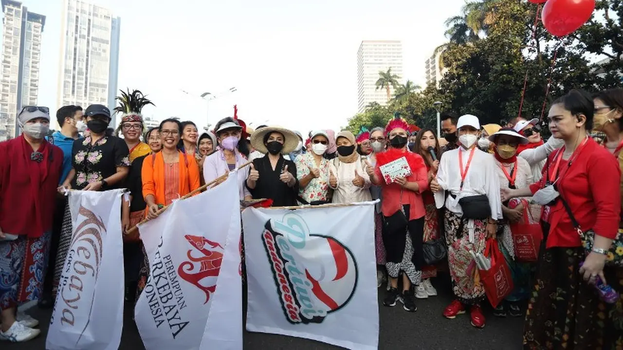 Usaha Menjadikan Kebaya Sebagai Warisan Budaya Tak Benda UNESCO Lewat CFD Berkebaya