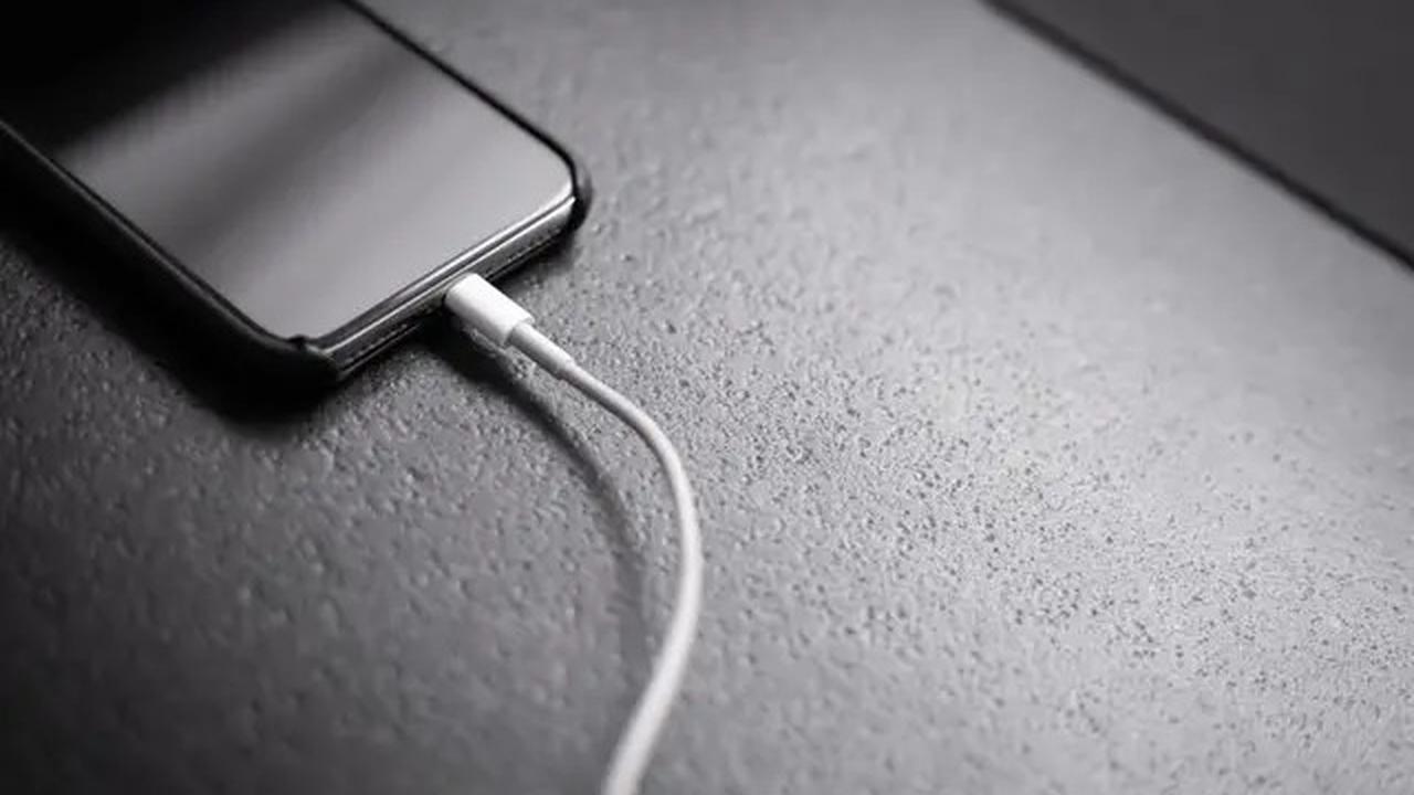 6 Mitos dan Fakta Baterai HP, Ini Penjelasan Ilmiahnya