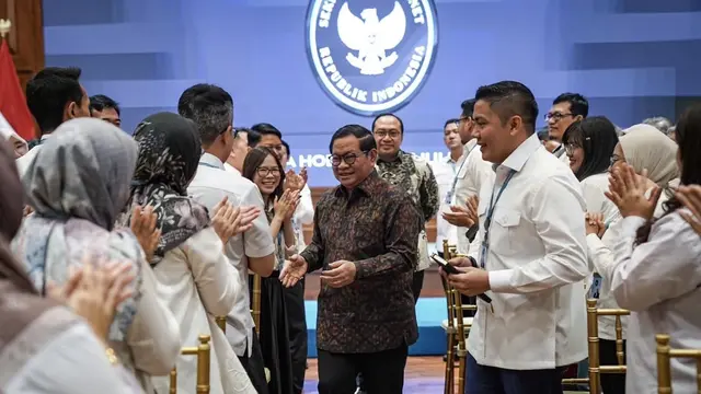 Momen Pramono Anung-Teddy Indra Wijaya
