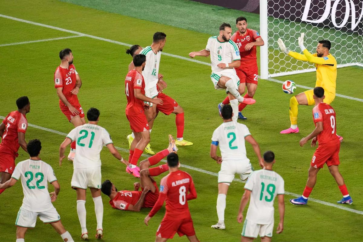 FOTO: Yordania Tersingkir Setelah Takluk  1-2 dari Aljazair