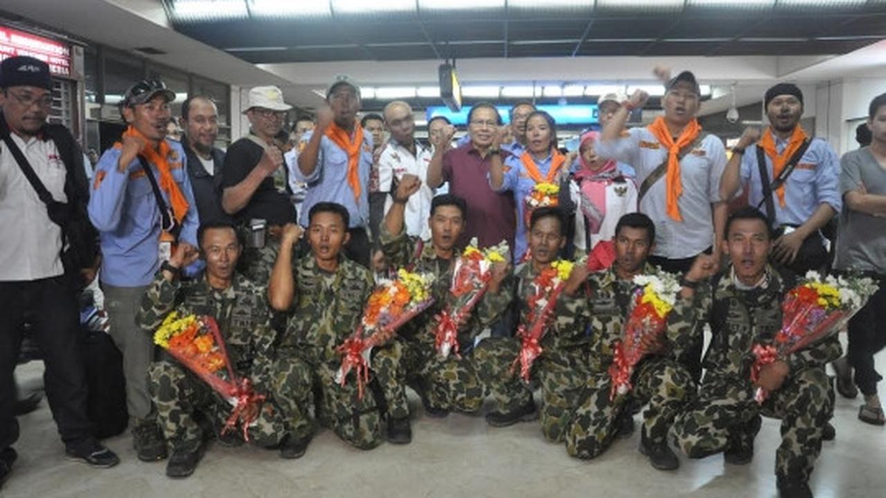 Menko Rizal Ramli sambut Tim Pendaki Puncak Cartenz