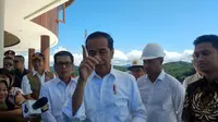 Presiden Joko Widodo (Jokowi) melakukan kunjungan kerja ke Puncang Waringin yang akan menjadi pusat industri kreatif (creative hub) di Kabupaten Labuan Bajo, Nusa Tenggara Timur (NTT), Senin (20/1/2020).