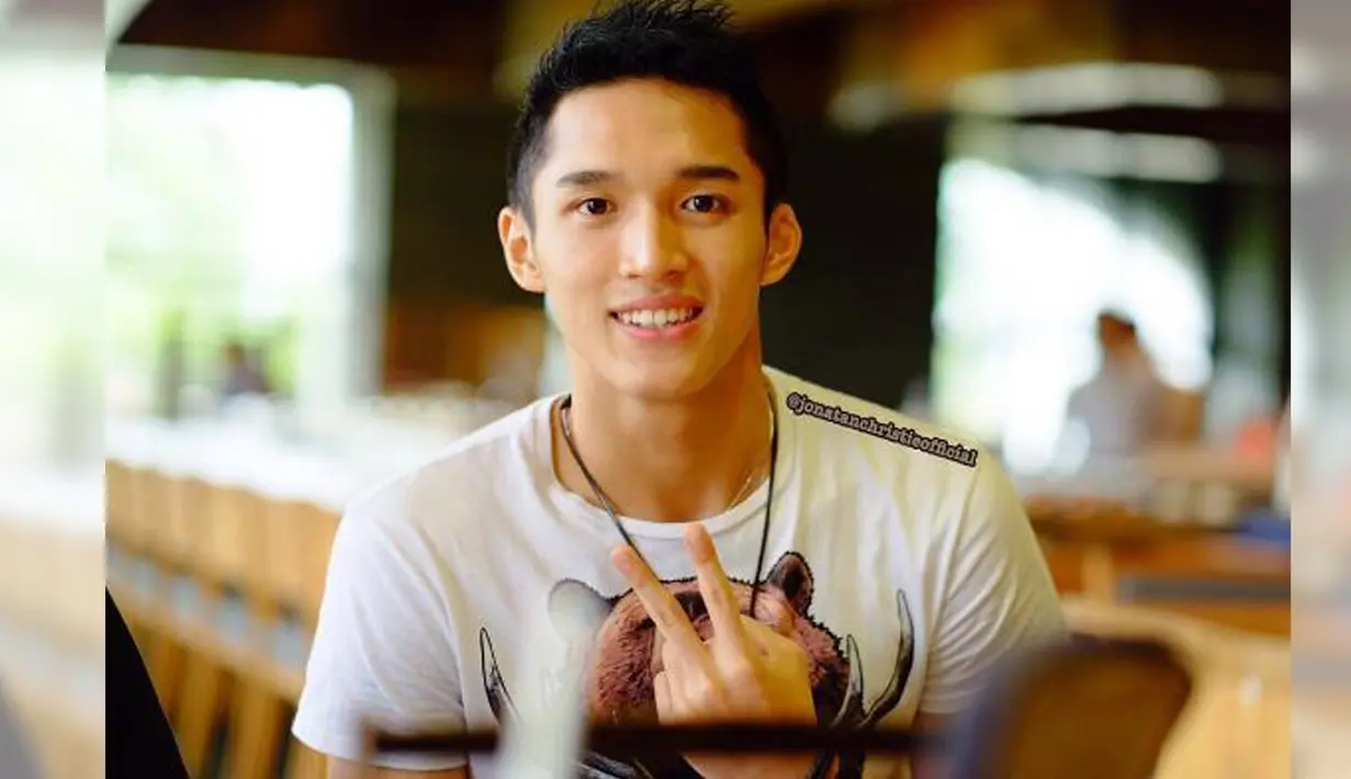 Selain prestrasi yang membanggakan, paras ganteng Jonatan Christie juga membuat pria yang akrab disapa Jo ini mendapatkan banyak perhatian. (instagram.com/jonatanchristieofficial)