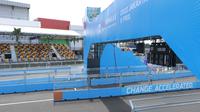 Suasana sirkuit jelang balapan di Jakarta International e-Prix Circuit (Jakarta E-Prix), Ancol pada Jumat (4/6/2022). (Bola.com/M Iqbal Ichsan)