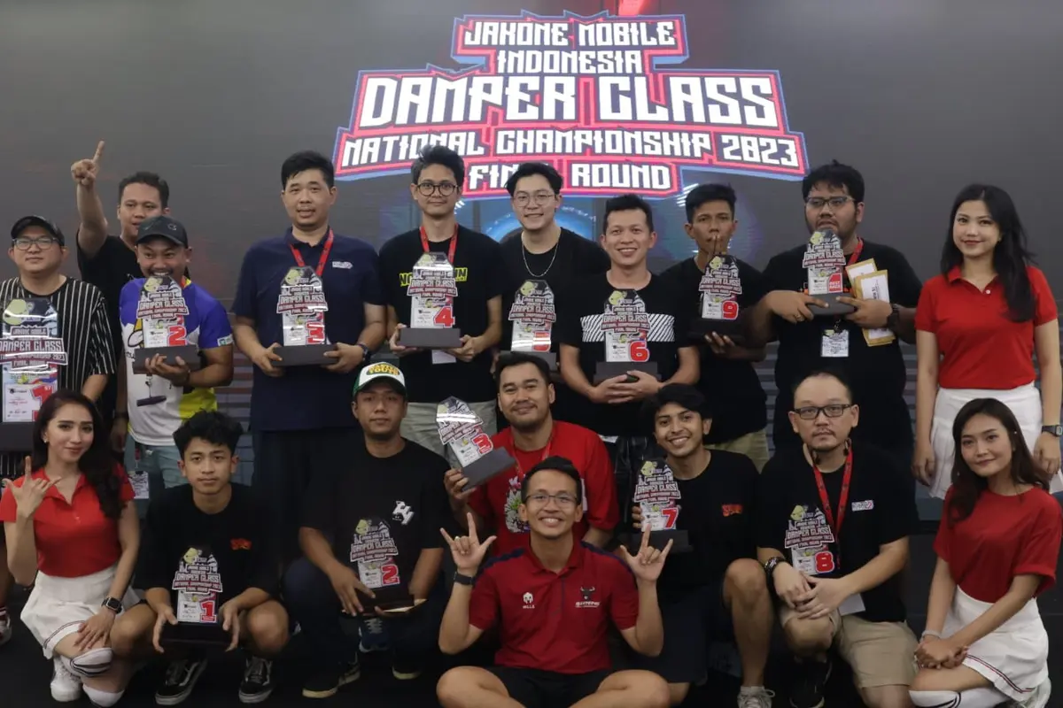 Sukses Gelar Putaran Final JakOne Mobile Indonesia Damper Class National Championship 2023, Banteng Motorsport Bagikan Hadiah Rp 100 juta