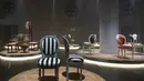 Dipamerkan di Salone del Mobile di Milano, Dior Maison mengundang 17 seniman untuk menafsirkan kembali salah satu lambang ikoniknya yakni The Medallion Chair.