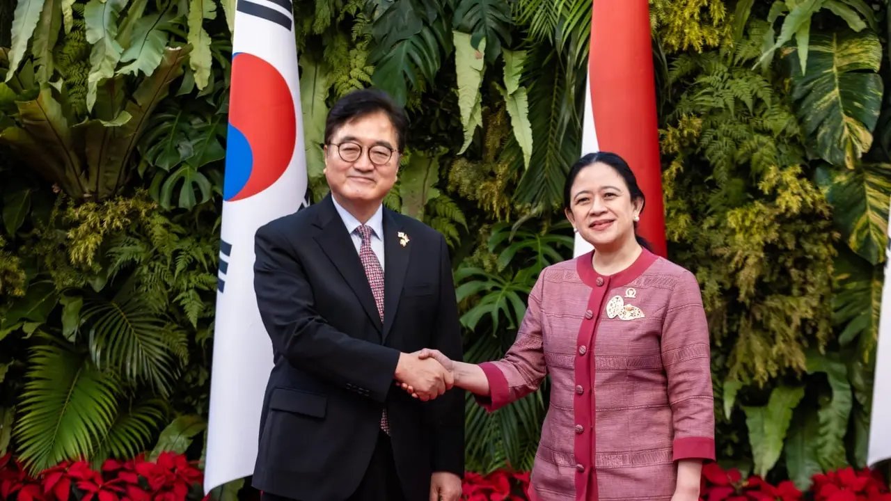 Ketua DPR RI Puan Maharani saat menerima kunjungan Ketua Majelis Nasional Republik Korea Woo Won-Shik di Gedung DPR RI, Kompleks Parlemen, Senayan, Jakarta, Kamis (22/1/2026).
