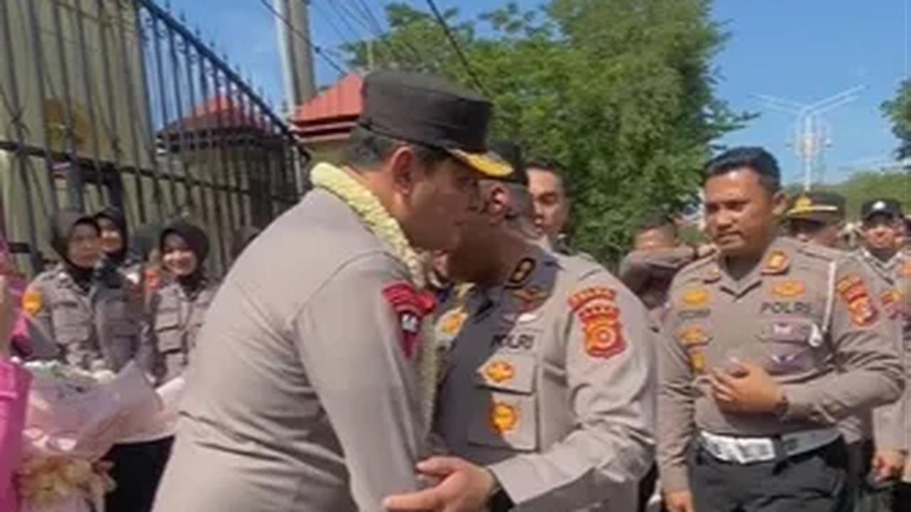 Dalam video, raut kesedihan dan haru tergambar dari wajah Haydar dan juga istri.
