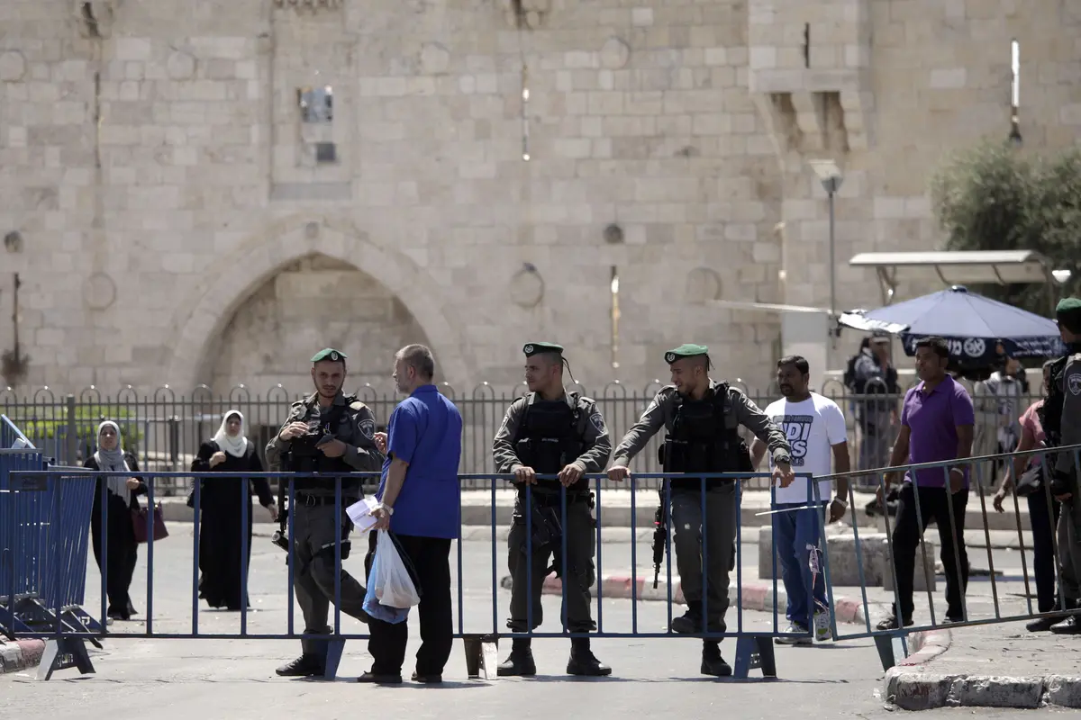 Usai Tragedi Penembakan Polisi, Masjid Al-Aqsa Kembali Dibuka