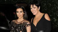 Kris Jenner menyebutkan bersedia menjadi ibu pengganti untuk anak ketiga Kim Kardashian.