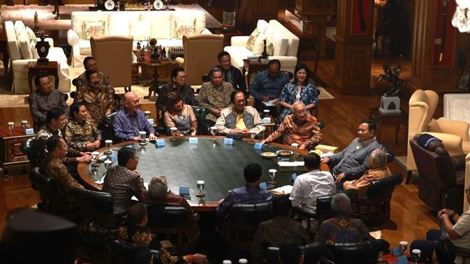 Seskab Teddy Ungkap Isi Pertemuan Prabowo dan Para Pengusaha, Bahas Lapangan Kerja