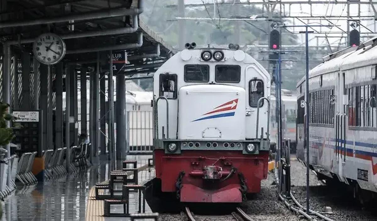 Pemakai jalan wajib mematuhi semua rambu-rambu jalan di perpotongan sebidang. Dalam hal terjadi pelanggaran yang menyebabkan kecelakaan, maka hal itu bukan merupakan kecelakaan perkeretaapian.