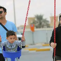 Rumah tangga pasangan presenter Raffi Ahmad dan Nagita telah dikaruniai seorang anak. Sebagai orang tua, pria kelahiran Bandung 30 tahun silam ini ingin menyekolahkan putranya sejak dini. (Instagram/raffinagita1717)