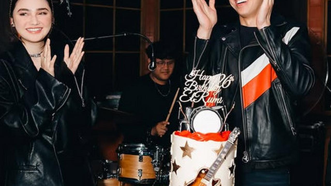 Potret Kejutan Ultah Mewah El Rumi dari Syifa Hadju, Undang Semua Bestie Hingga Beri Hadiah Tiket Nonton Oasis