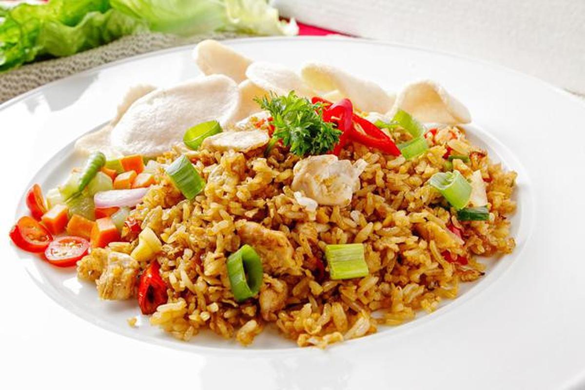 7 Resep Nasi Goreng Sisa Sambel Tanpa Ribet, Siap dalam 10 Menit