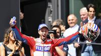 Pebalap Ducati, Andrea Dovizioso, berhasil menjadi juara di MotoGP Austria yang berlangung di Sirkuit Red Bull Ring, Minggu (13/8/2017). (AP Photo/Kerstin Joensson)