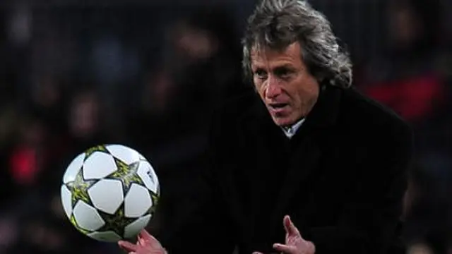 Jorge Jesus bangga dengan perjuangan Benfica di Camp Nou. (c) AFP