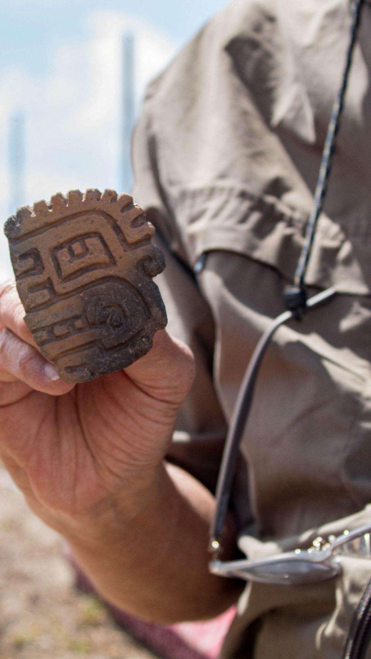 Usia makam tersebut diketahui sekitar lima abad lebih tua dari makam "Nyonya Pacopampa" dan "Pendeta Jaguar Ular Pacopampa" yang masing-masing ditemukan pada tahun 2009 dan 2015.