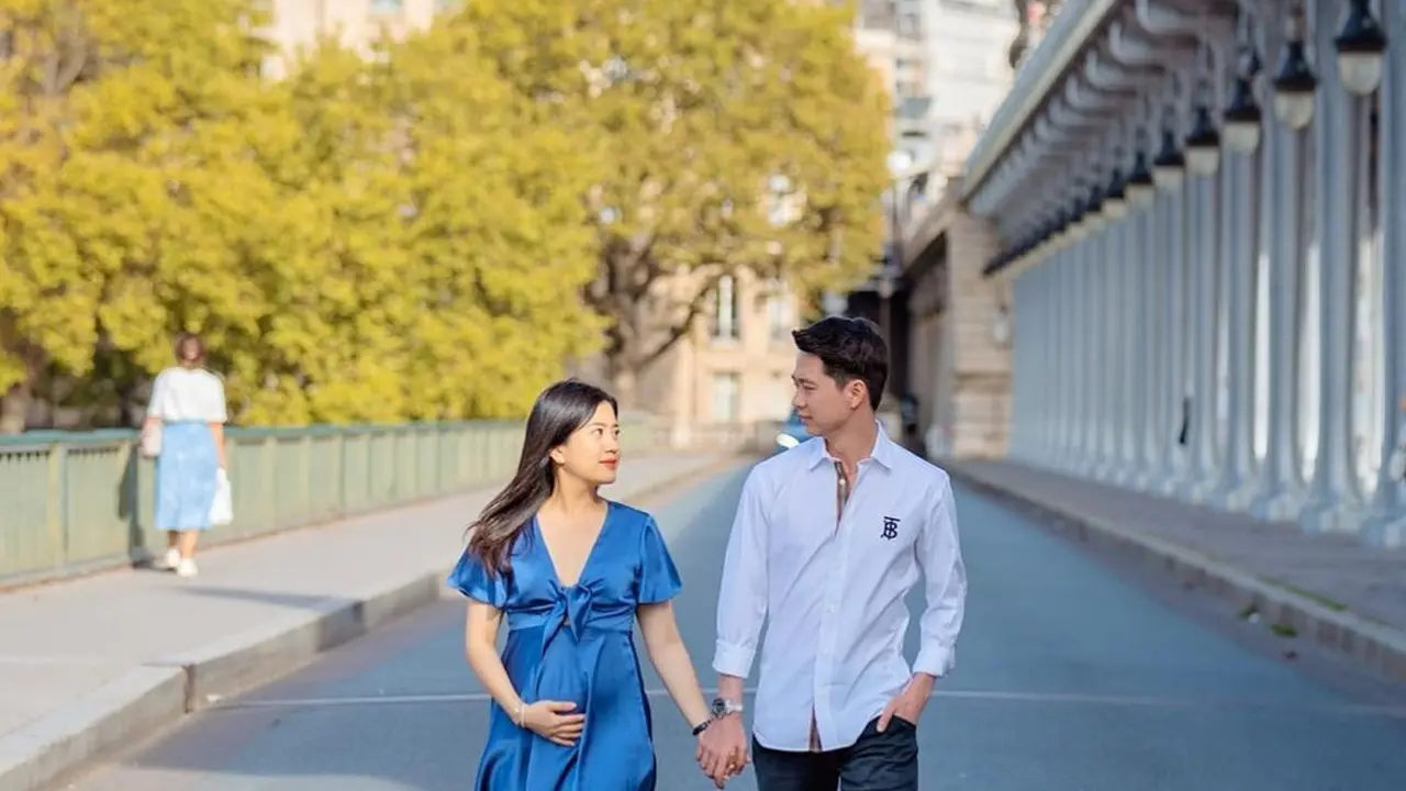 7 Potret Maternity Shoot Valencia Tanoe dan Kevin Sanjaya Di Paris