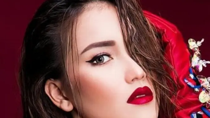 [Bintang] Ayu Ting Ting