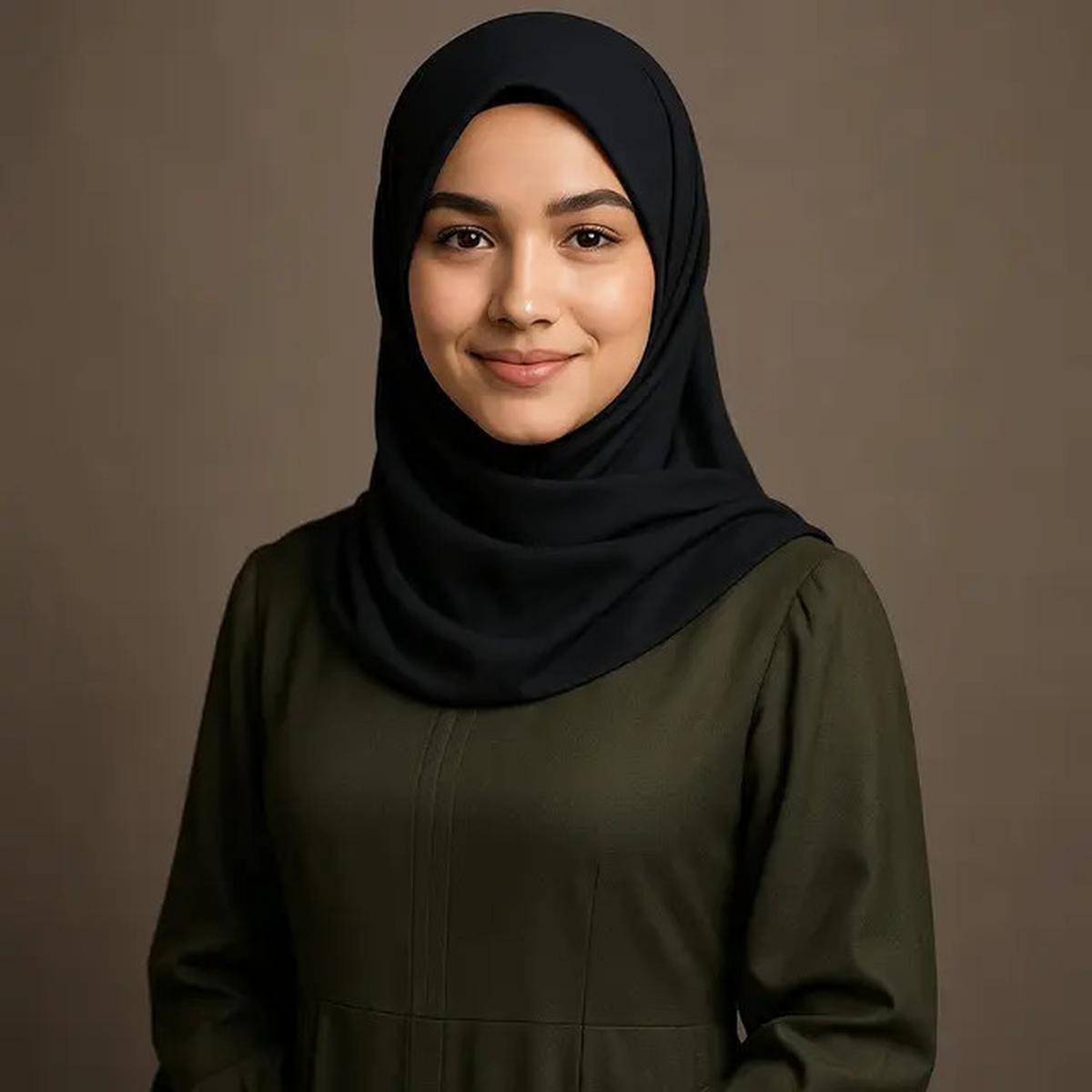 Gamis Army Cocok dengan Jilbab Warna Apa? Ini Rekomendasi dan Contohnya
