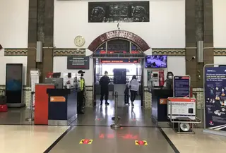 Ilustrasi foto suasana stasiun tawang kota Semarang , (Foto : Titoisnau)