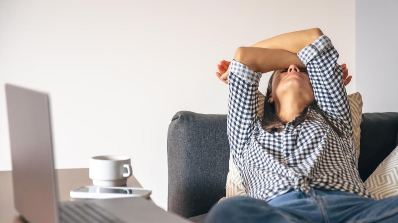 Ketika Pekerjaan Menjadi Beban: Memahami Sindrom Burnout dan Dampaknya pada Kesehatan Mental