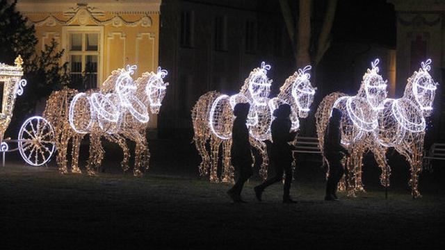 Sorak Sorai Perayaan Natal 2014 di Berbagai Belahan Dunia