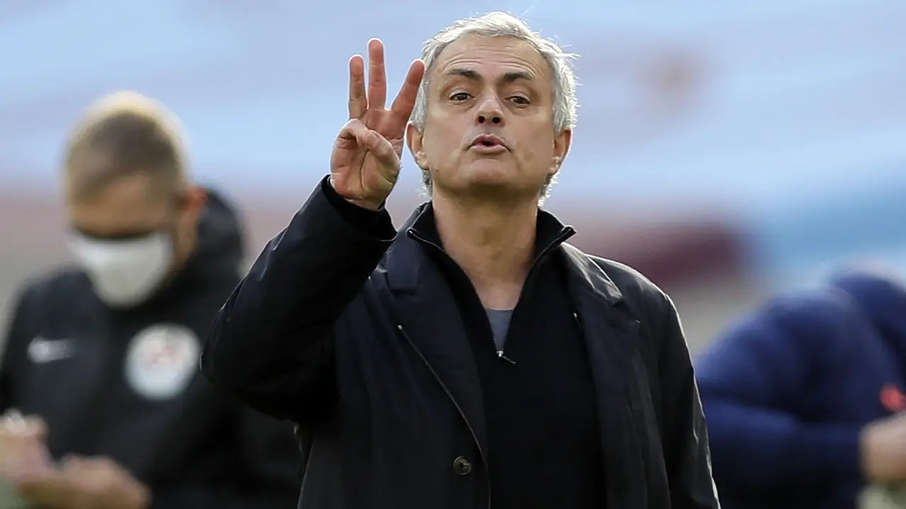 FOTO: Jesse Lingard Cetak Gol lagi, West Ham Bungkam Tottenham Hotspur 2-1 - Jose Mourinho