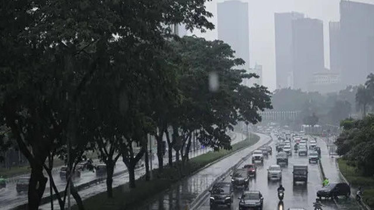 Penjelasan BMKG soal Prediksi Cuaca Ekstrem Indonesia Berlangsung hingga 25 Agustus 2025, Waspada!