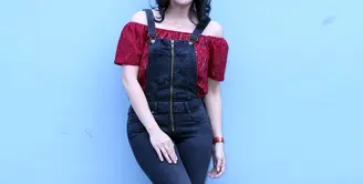 Sekitar dua tahun Tessa Kaunang resmi menyandang status janda. Sejak resmi cerai dengan Sandy Tumiwa, hingga kini Tessa belum lagi terlihat memiliki pendamping. (Nurwahyunan/Bintang.com)