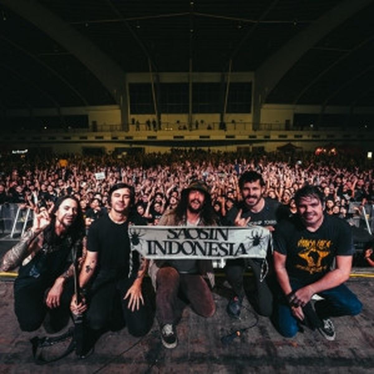SAOSIN Sukses Bikin Emo Lover di Surabaya Nostalgia, Berikan Bocoran Spesial di Tengah Penampilan!