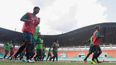 Video suasana seleksi Timnas Senior tahap pertama yang berlangsung di stadion Pakansari, Cibinong.