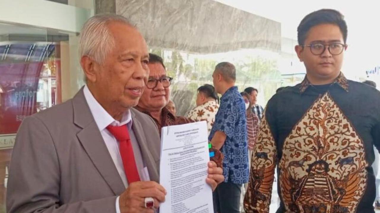 OC Kaligis Surati Kejagung, Desak Sri Mulyani Jadi Tersangka Kasus Korupsi Plaza Klaten