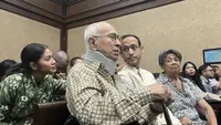 Hangatnya Keluarga Nadiem Makarim di Ruang Sidang Saat Ramadan