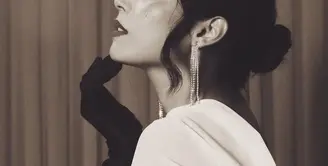 Vira Talisa membawa warna musik dan visual menarik di industri hiburan Tanah Air. [Instagram.com/viratalisa]