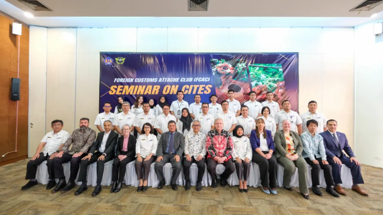 Bea Cukai menunjukkan keseriusannya dalam penanganan perdagangan ilegal satwa dan tumbuhan Indonesia, melalui jalinan kerja sama internasional dengan Foreign Customs Attaché Club (FCAC).