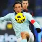 Gelandang Lazio Stefano Mauri beraksi dalam partai lanjutan Serie A melawan Genoa di Stadio Luigi Ferraris, 6 Januari 2011. AFP PHOTO/ANDREAS SOLARO