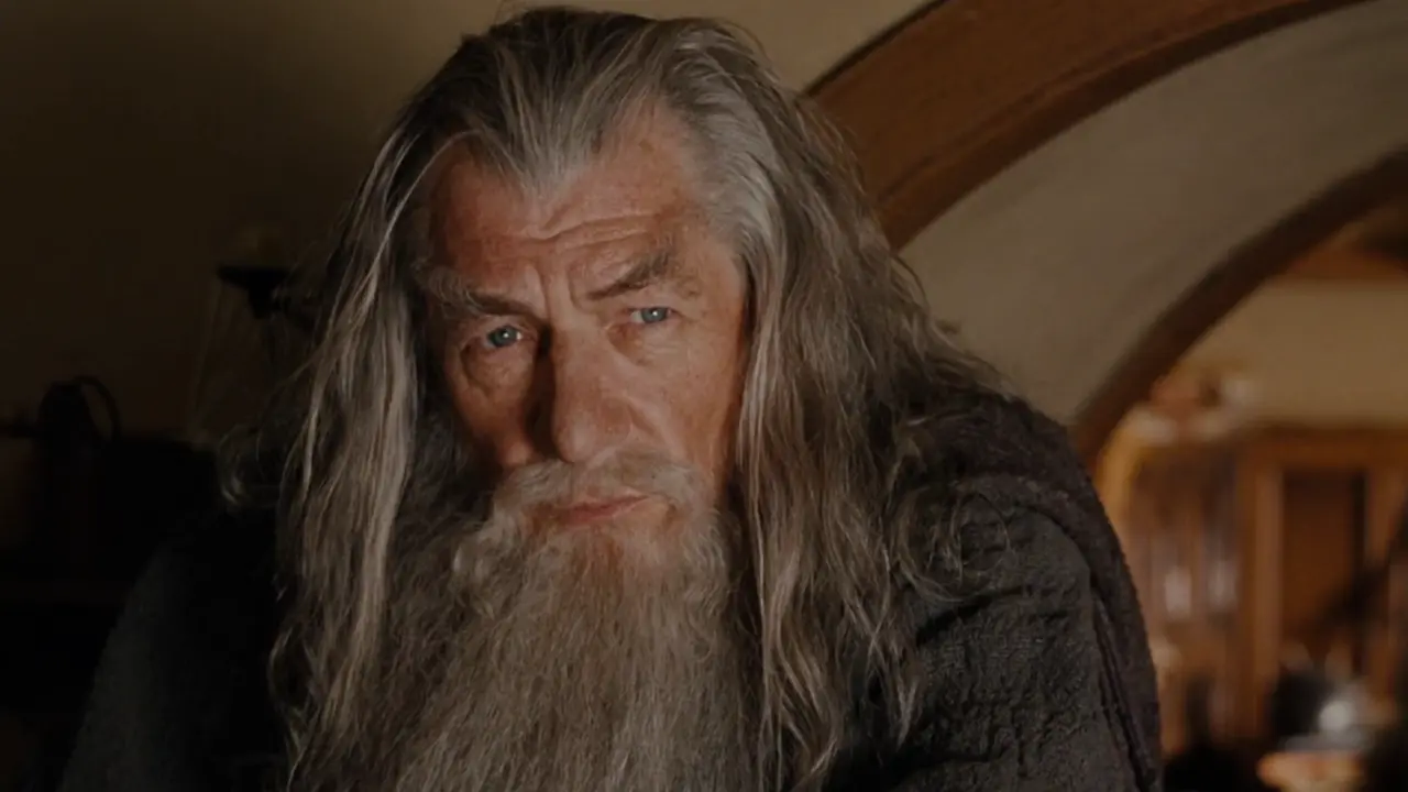 Ian McKellen Semangati Siswa dengan Gaya The Lord of the Rings