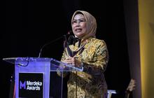 Sukses Wujudkan Kemandirian Pangan, Bupati Serang Ratu Tatu Chasanah Raih Merdeka Awards 2024