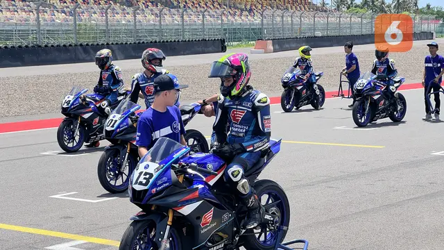 R15 Idemitsu Junior Pro