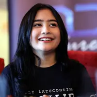 Dengan tercatat dalam Museum Rekor Indonesia itu, bagi Prilly tak lepas dari kerja sama seluruh tim. Film ini diangkat dari novel yang ditulis Risa Saraswati. (Nurwahyunan/Bintang.com)