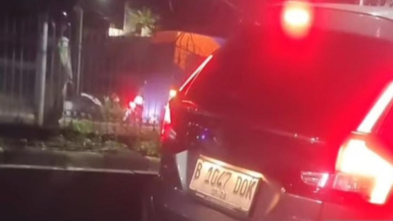 Duduk Perkara Mobil Dirusak Massa di Kebon Jeruk, Ternyata Ini Penyebabnya