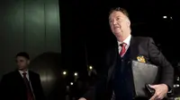 Louis Van Gaal (Oli Scarff)