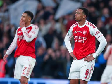 Kekecewaan mendalam melanda skuad Arsenal setelah gagal menjuarai Carabao Cup 2026 akibat kalah 0-2 dari Manchester City di final. (AP Photo/Richard Pelham)