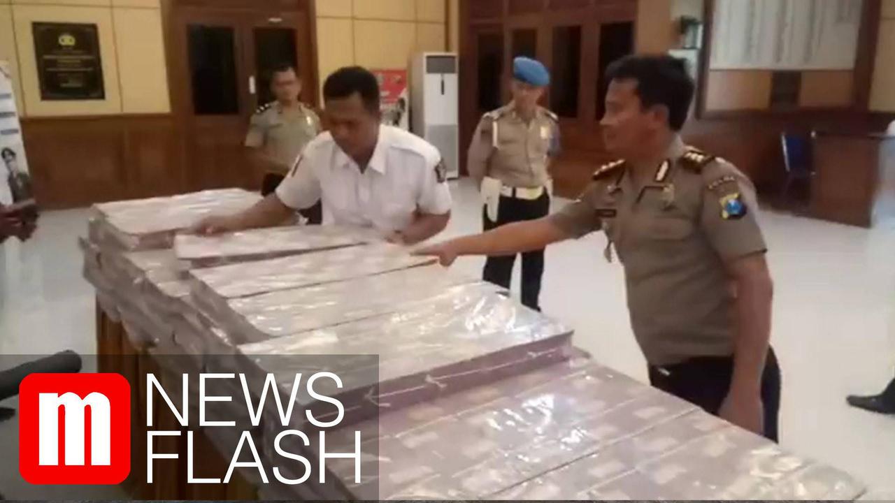 VIDEO: Deretan Mobil Mewah dan Tumpukan Uang Hasil Sitaan Kasus MeMiles