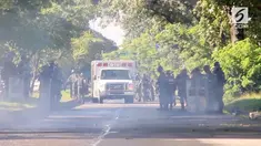 Serangan yang diduga bertujuan untuk melakukan kudeta berhasil dicegah. Sekitar 20 orang menyerang Pusat Militer Nasional Paramacay